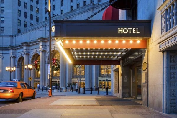How to Manage a Hotel: A Comprehensive Guide